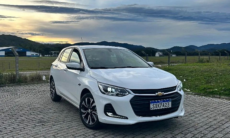 Chevrolet Onix Hatch...