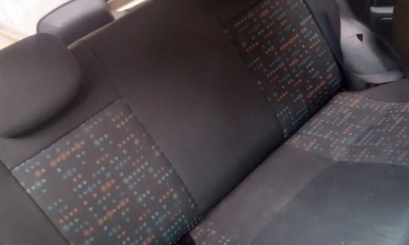 Fiat Uno Vivace 1.0 ...