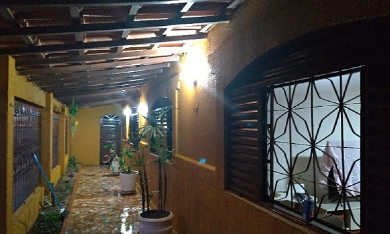 Excelente Casa Próxi...