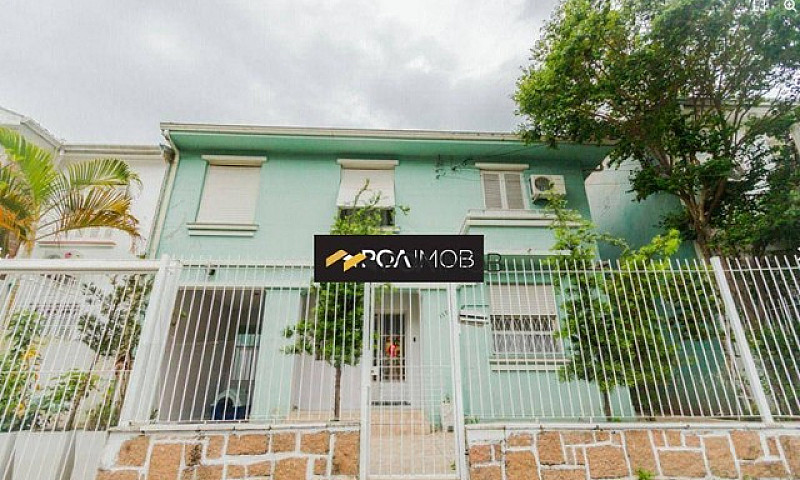 Casa Com 4 Dormitóri...