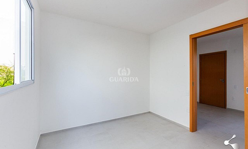 Apartamento Novo De ...