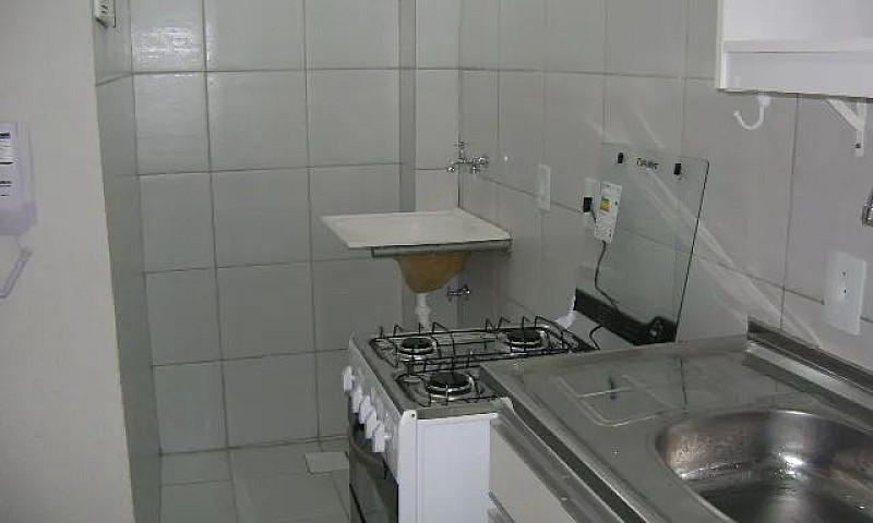 Apt Um Qto Mobiliado...