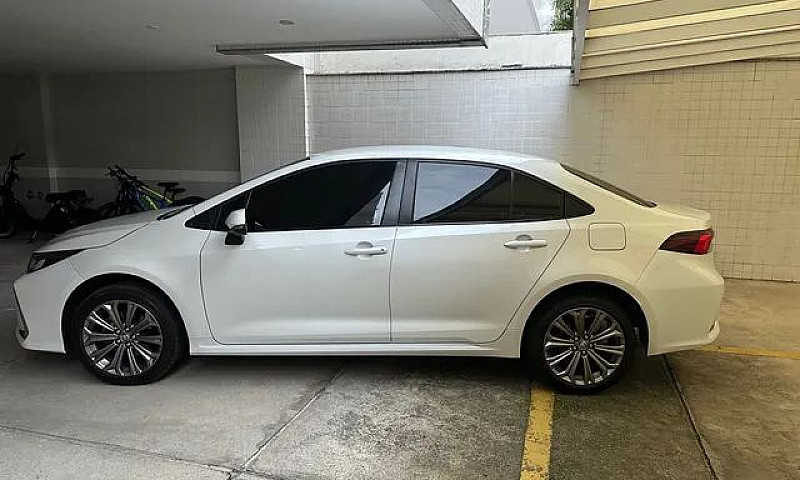 Toyota Corolla Xei 2...