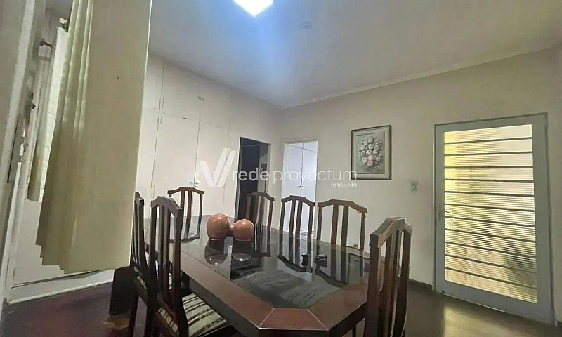 Casa - Jardim Chapad...