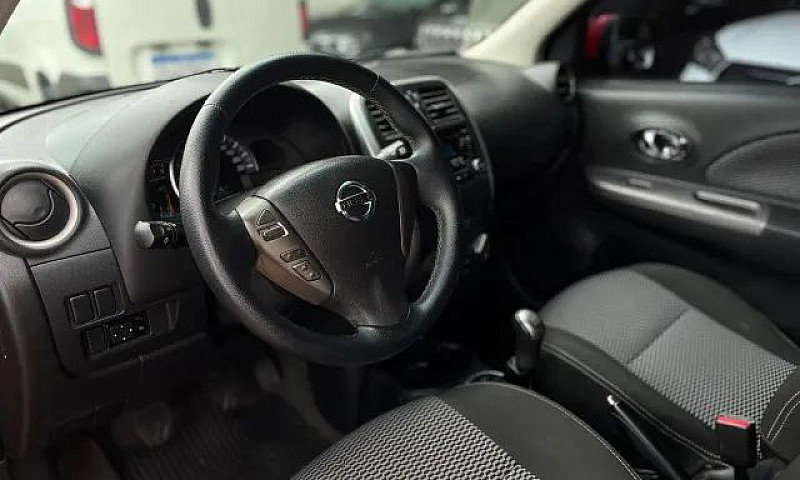Nissan March 1.0 Sv ...