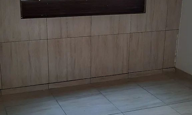 Aluga-Se Apartamento...