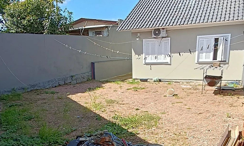 Casa 3 Dormitórios U...