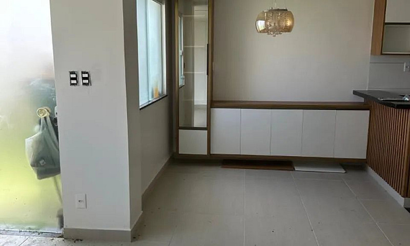 Casa (4 Quartos, Trê...