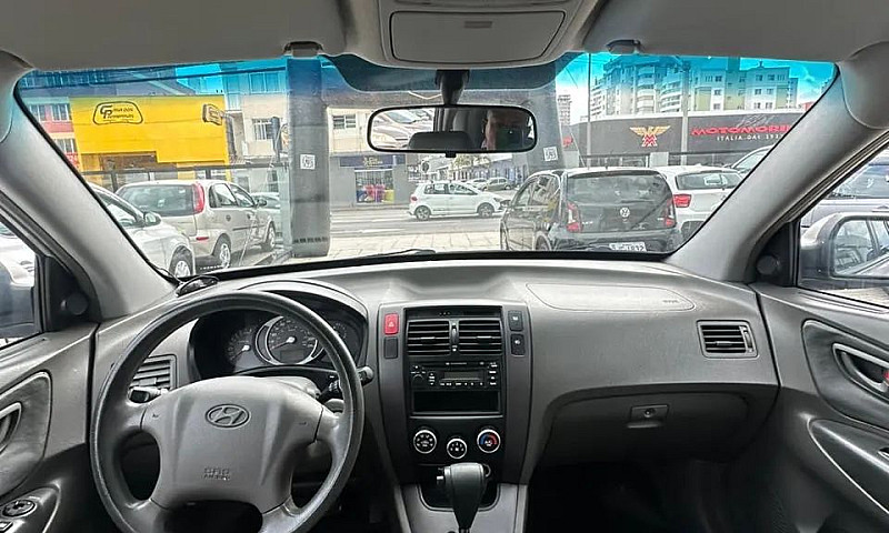 Hyundai Tucson 2.0 1...