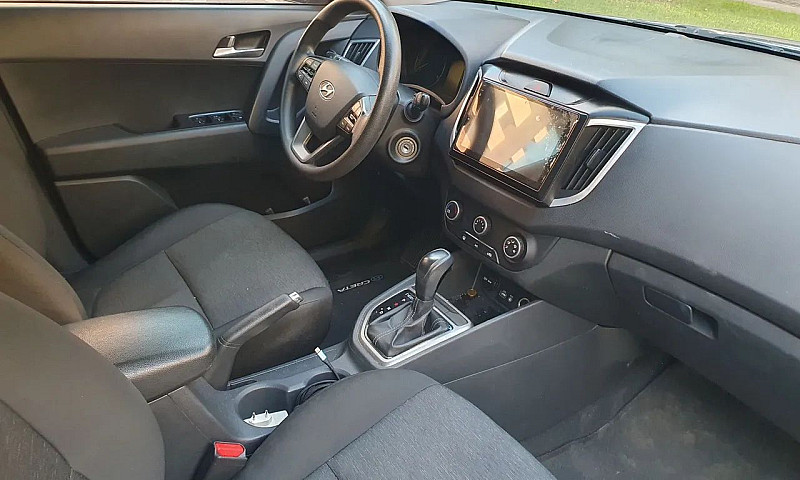 Hyundai Creta Action...