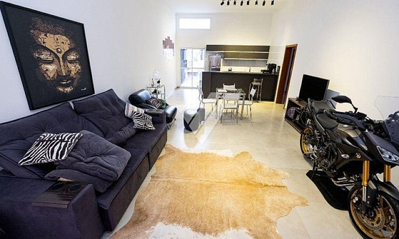 Casa Com 3 Quartos À...
