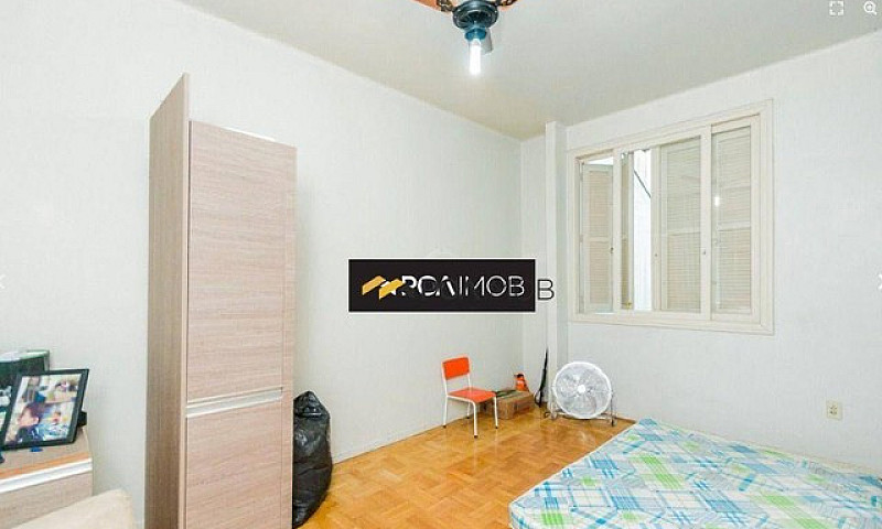 Casa Com 4 Dormitóri...