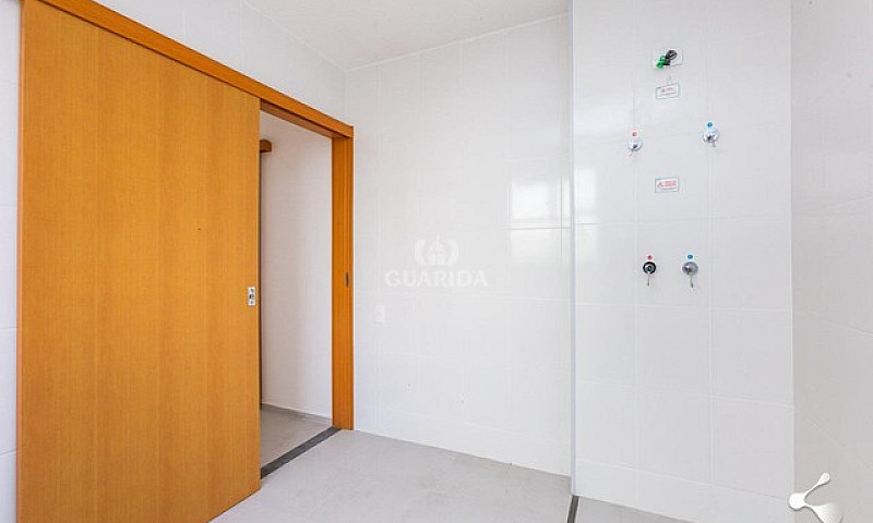 Apartamento Novo De ...
