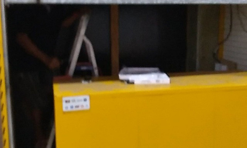 Alugo Box No Centro ...