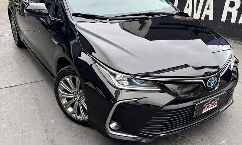 Toyota Corolla Altis...