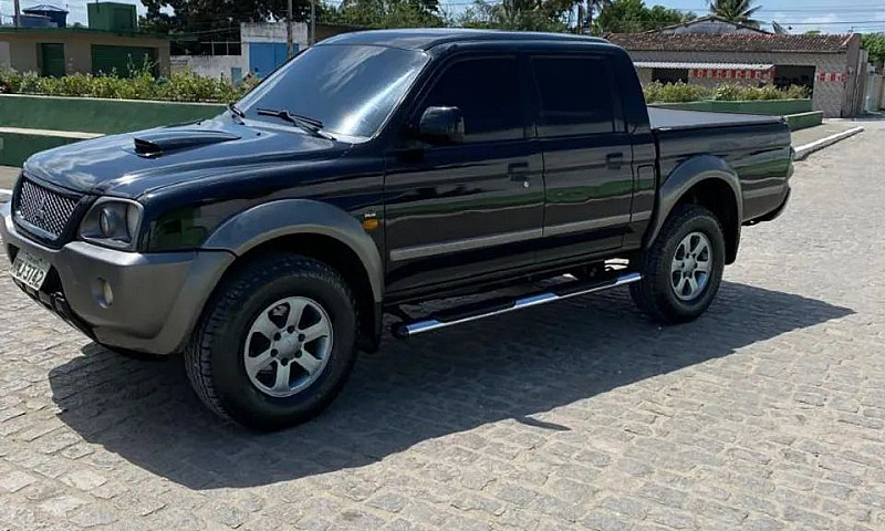 Mitsubishi L200 Outd...