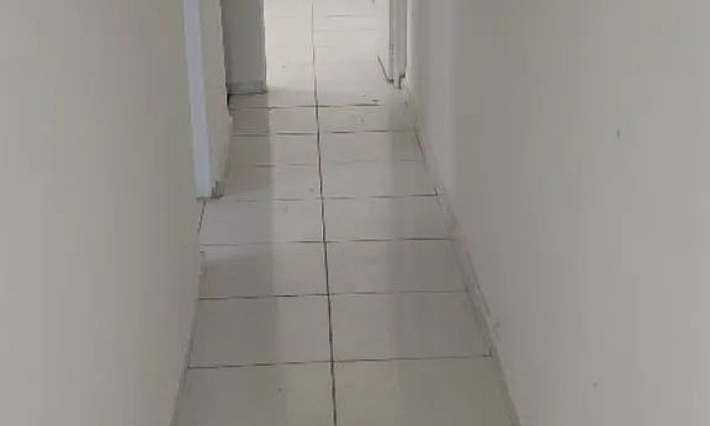 Alugo Casa...