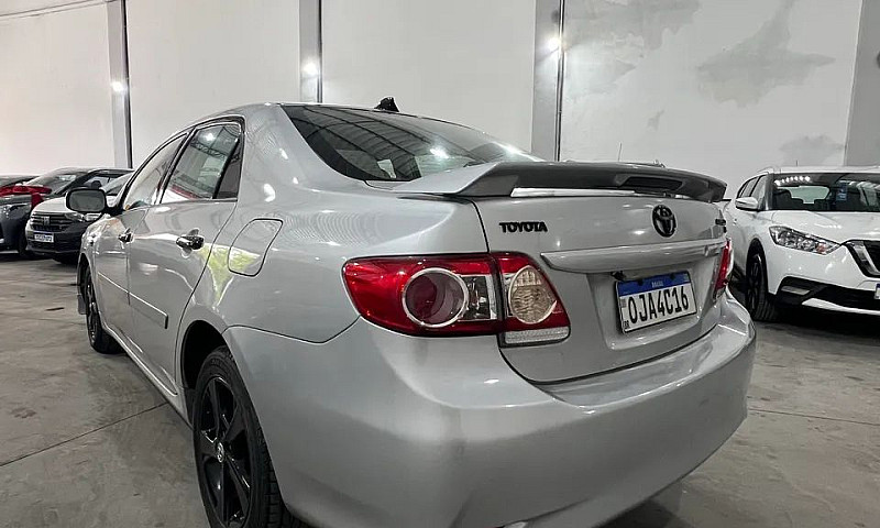 Toyota Corolla Gli 1...
