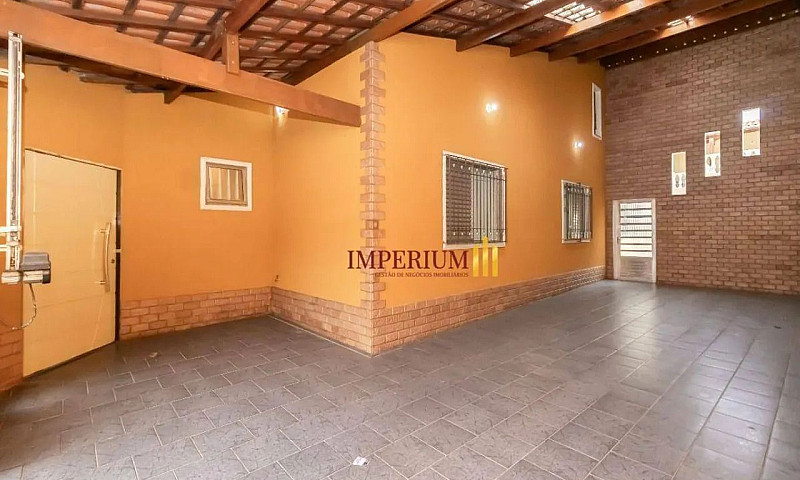 Casa Com 2 Dormitóri...