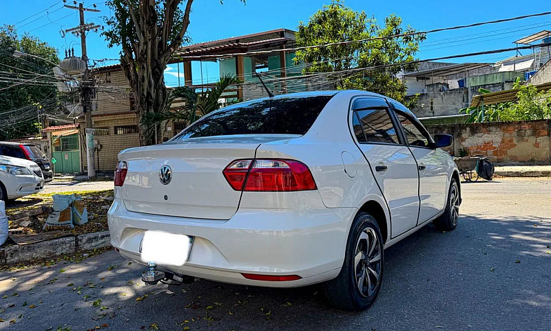 Volkswagen Voyage 1....