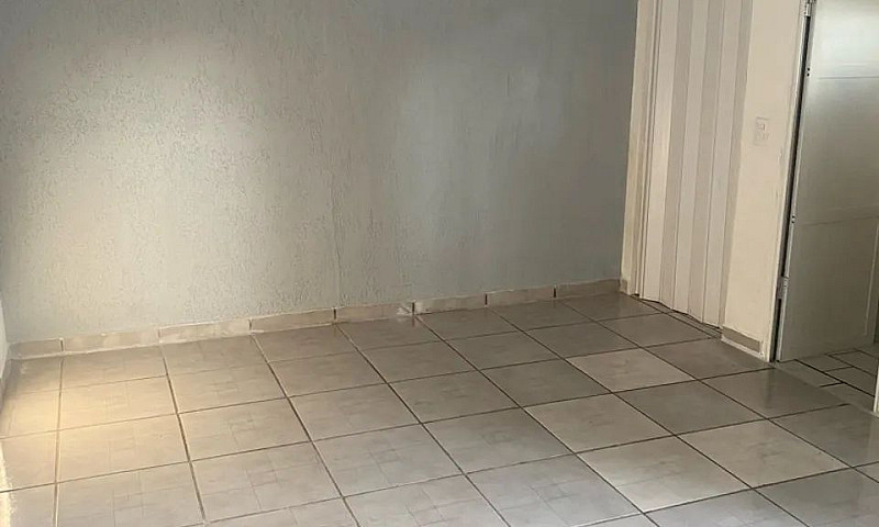Alugo Casa ...