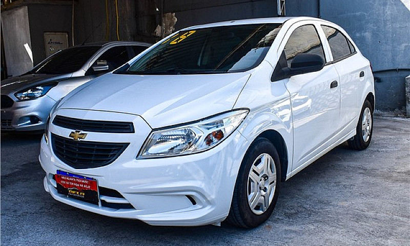 Chevrolet Onix Joy -...