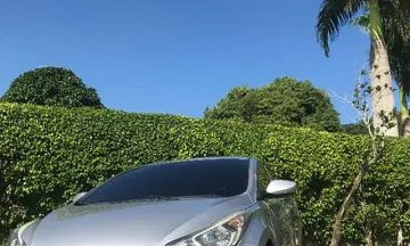 Hyundai Elantra 2016...