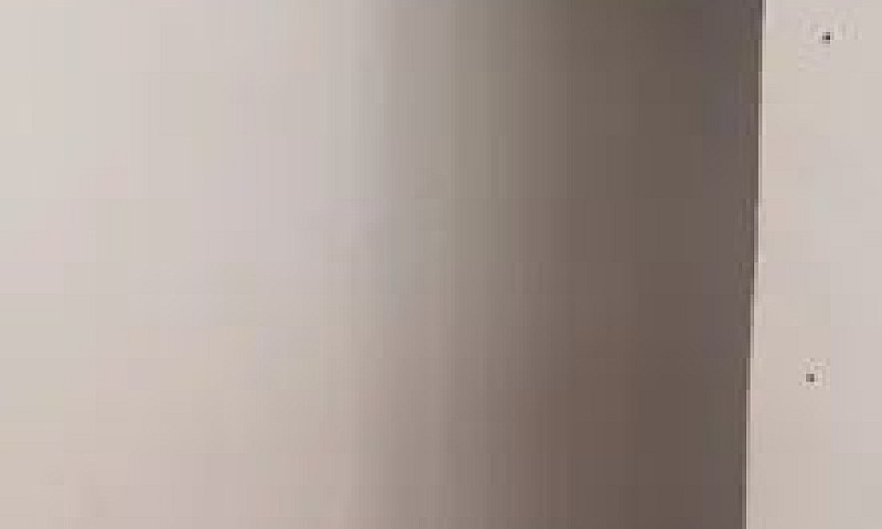 Alugo Casa...