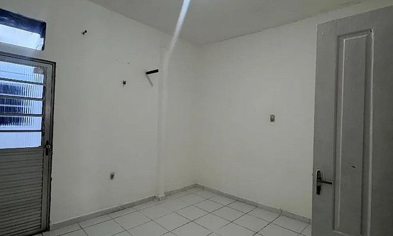 ? Aluga-Se Kitnet - ...