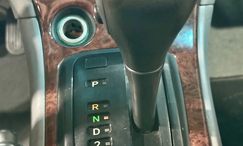 Toyota Corolla Field...