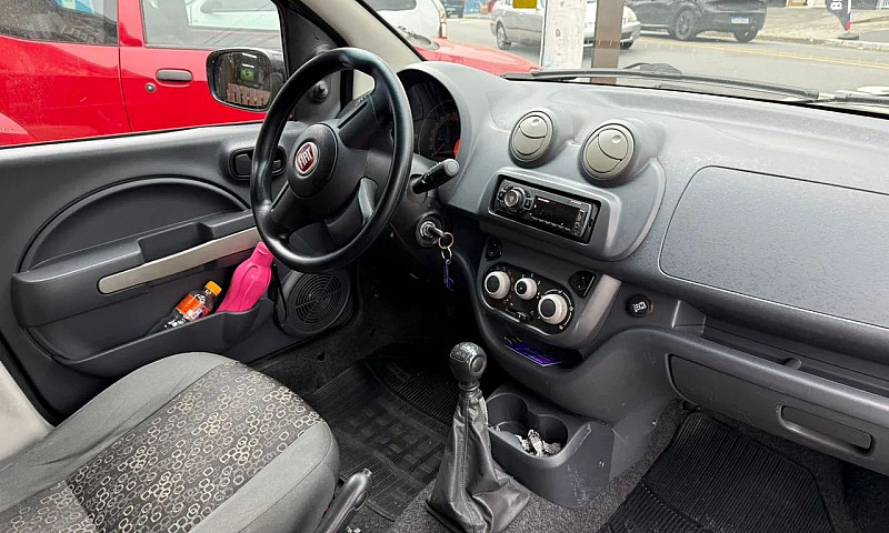 Fiat Uno Vivace Cele...