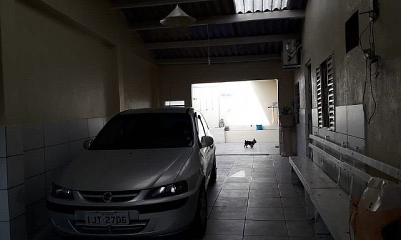 Canoas - Casa Padrão...