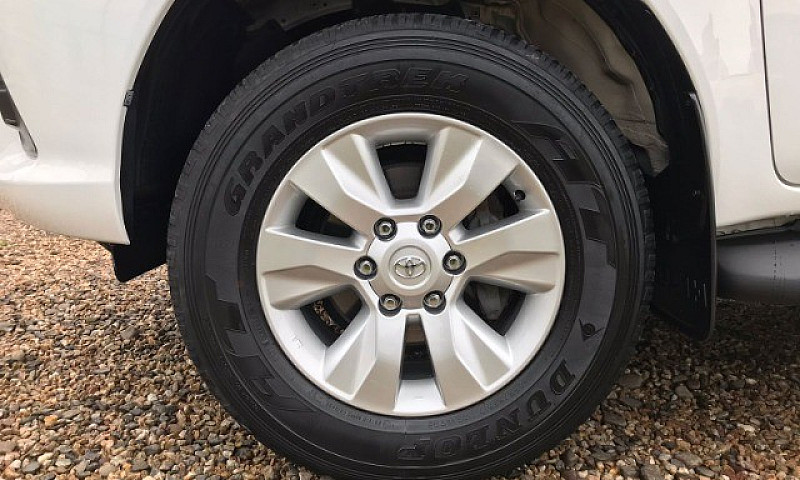 Hilux Cd Srv 2018 4X...