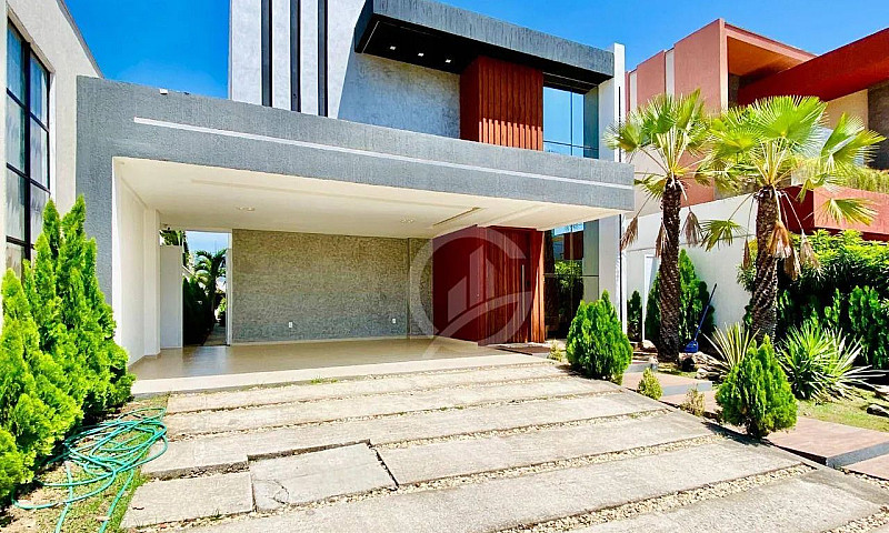 Casa Com 4 Dormitóri...