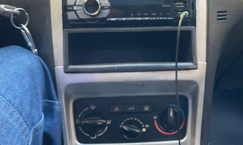 Peugeot 307 Sed. Pre...