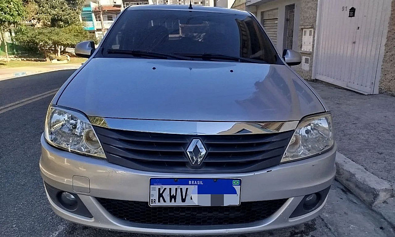 Renault Logan Expres...