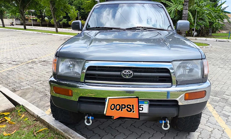 Toyota Hilux Sw4 4X4...
