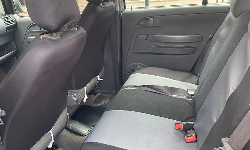 Volkswagen Fox Plus ...