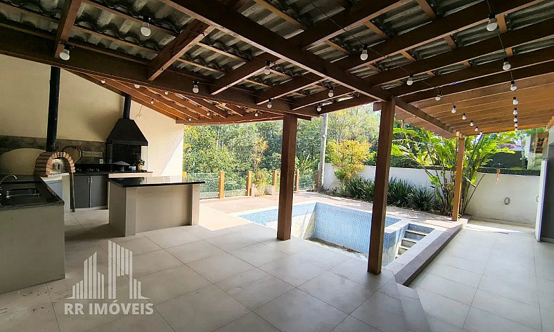 Rr8768 Casa 500M² Re...