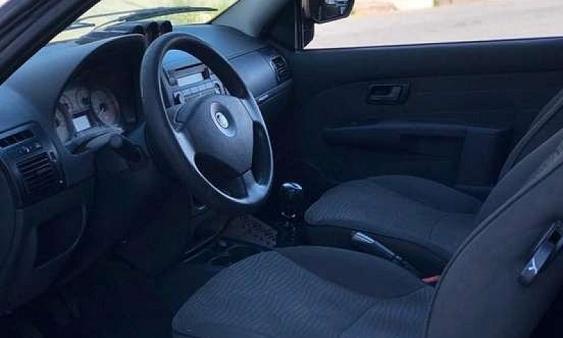 Strada 1.8 Ce Flex R...