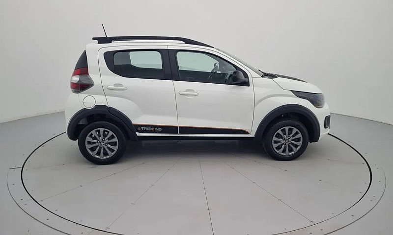 Fiat Mobi Trekking 1...