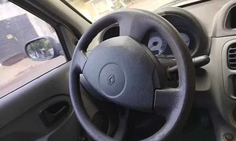 Renault Clio Hi-Flex...