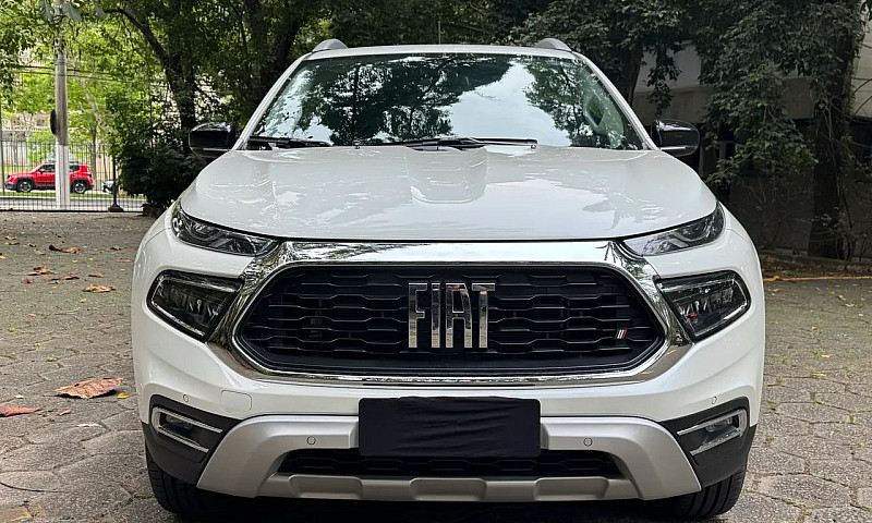 Fiat Toro Volcano T2...