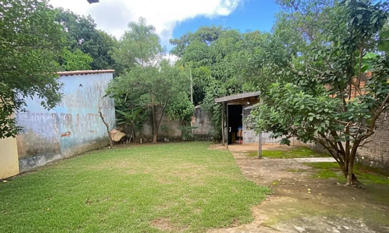 Casa Ampla Com 4 Qua...