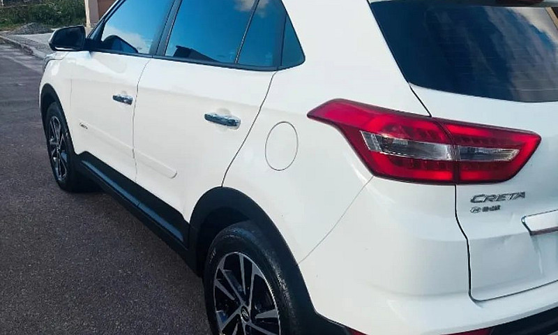 Hyundai Creta Presti...