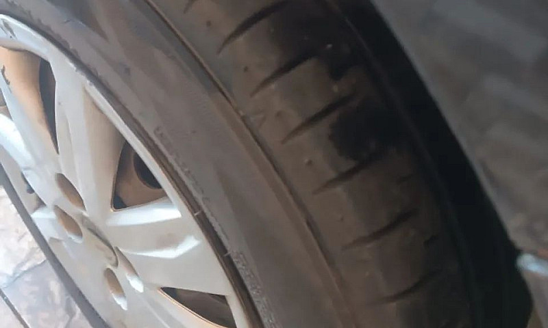 Volkswagen Gol Geraç...