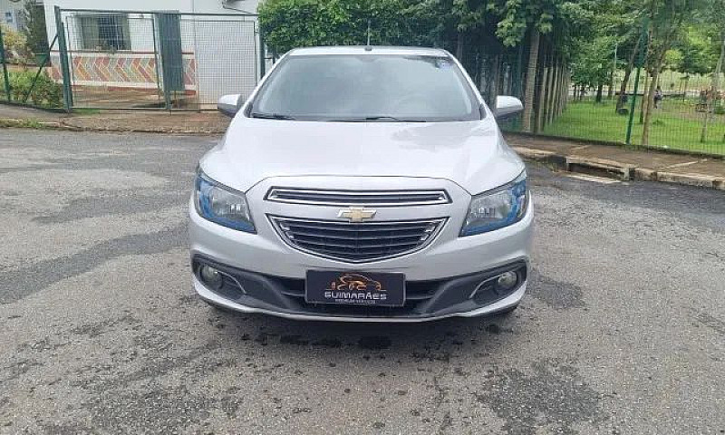 Chevrolet Onix Hatch...