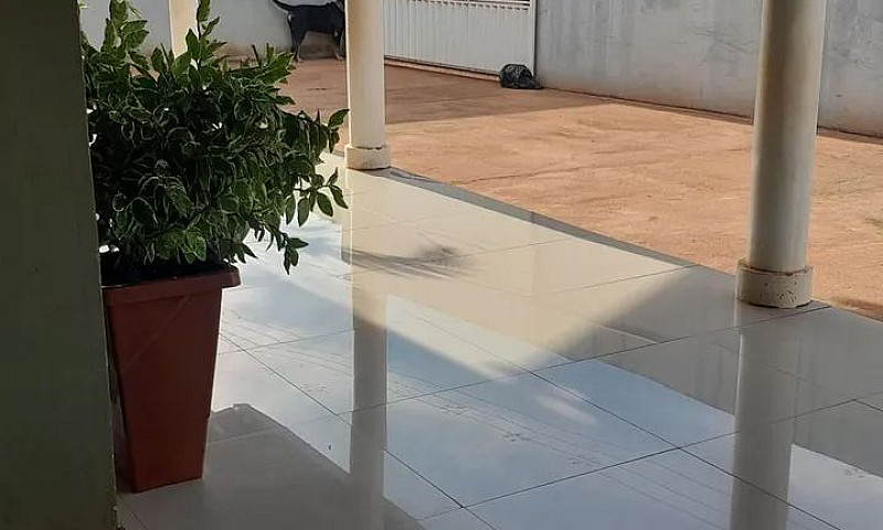 Casa À Venda ...