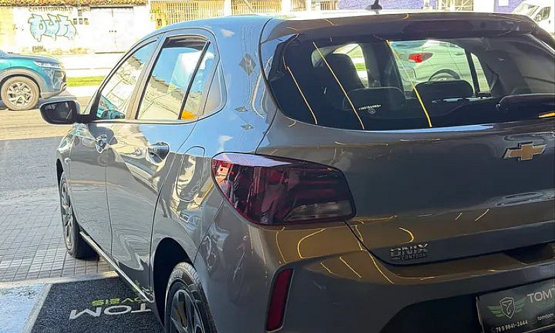 Chevrolet Onix Hatch...