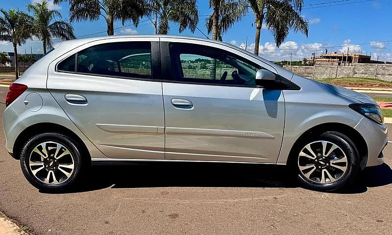 Chevrolet Onix Hatch...